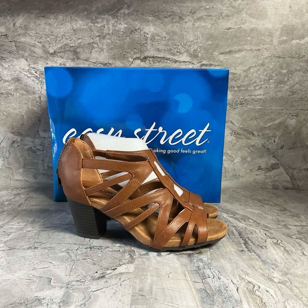 Easy Street Amaze Sandals (Women) - Picture 6 of 7